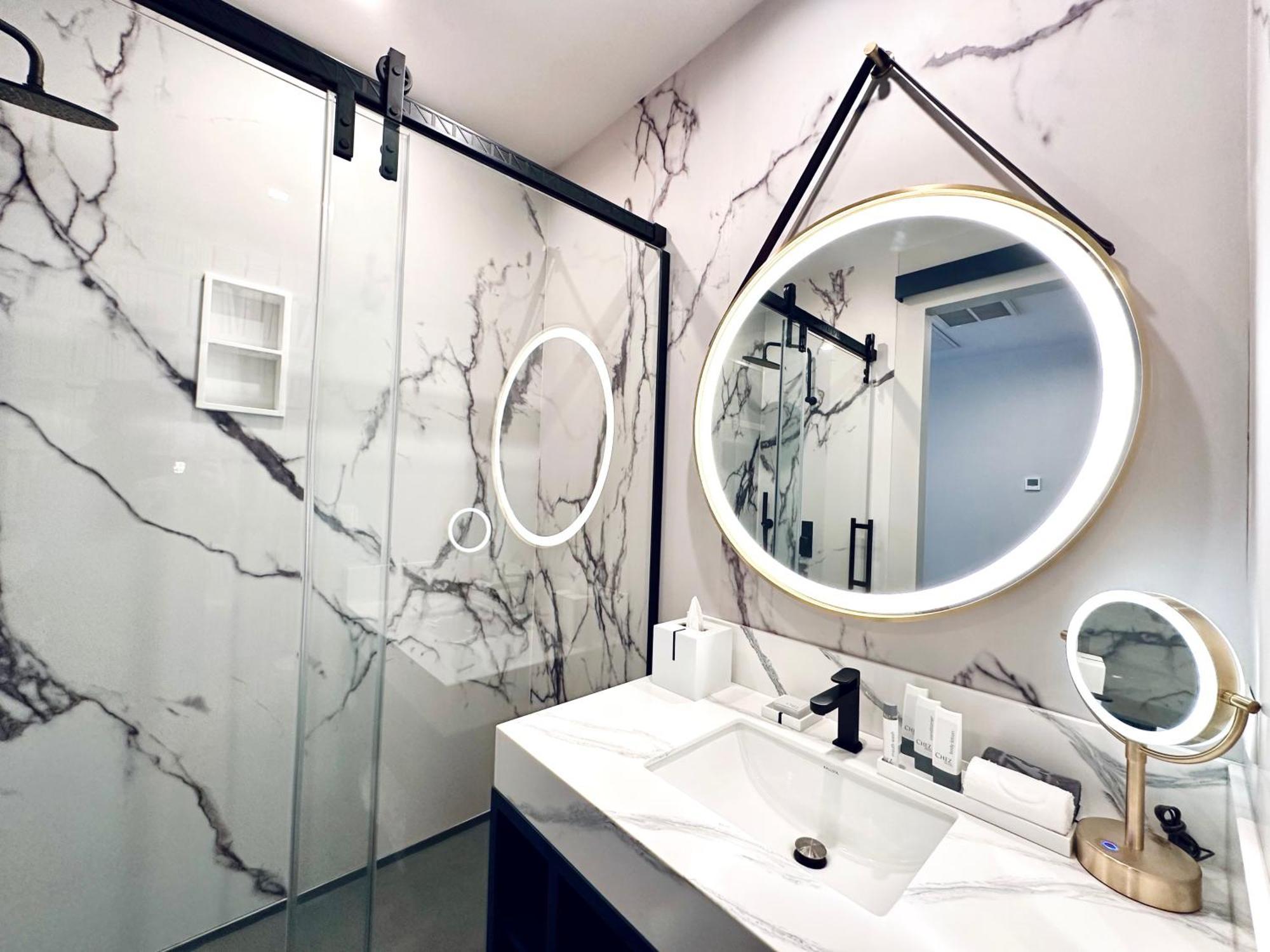 Chez Hotel Арлингтън Хайтс Екстериор снимка